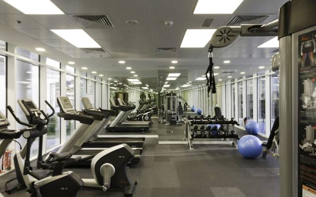 Luton Vacation Homes - Royal Bay