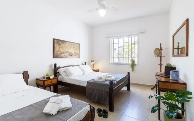 Casa a 50m da Praia com Churrasqueira