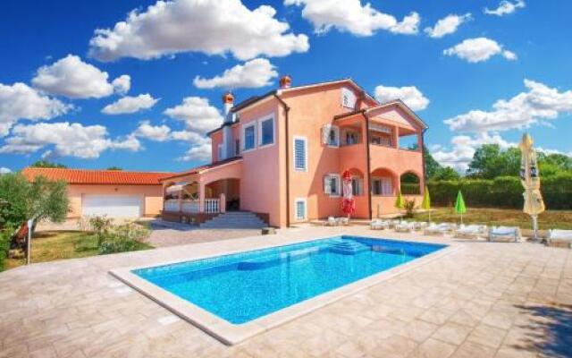 Apartment Kapelica 870