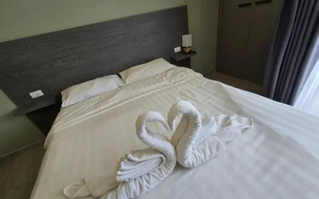 Urban Tide Studio T3 -626