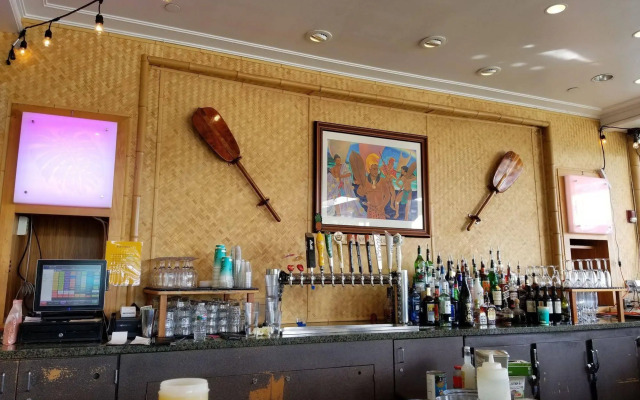 Marina Hawaii Vacations at the Ilikai Tower