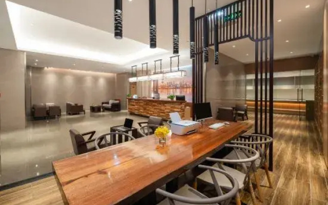 Chongqing West Railway Station Houke Wisdom Hotel (Baguocheng Branch)