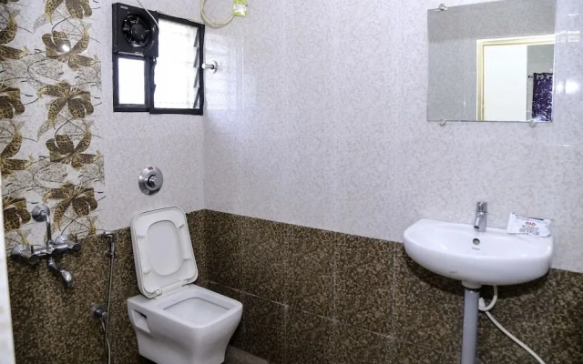 Hotel Nagu Palace by OYO Rooms