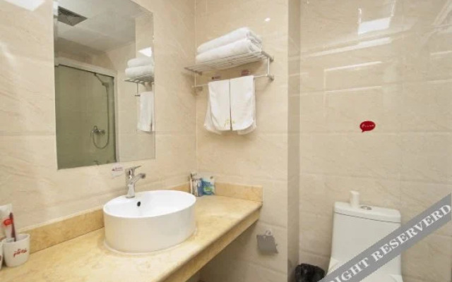 Shankee Hotel (Tengzhou Jinghe Bridge Haishang Mingyue)