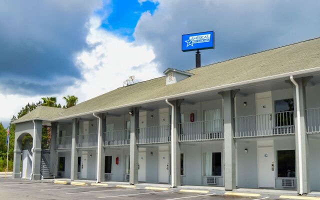 Days Inn by Wyndham Hardeeville Near Hilton Head