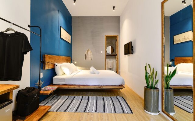 The Hut Boutique Hotel Notre Dame