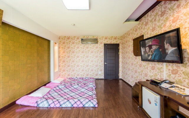 Xi Motel