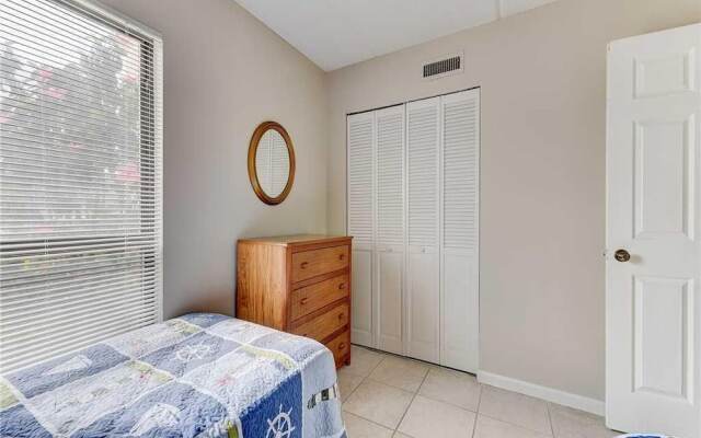 Sea Place 14158