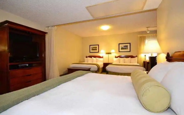 Dinosaur Inn & Suites