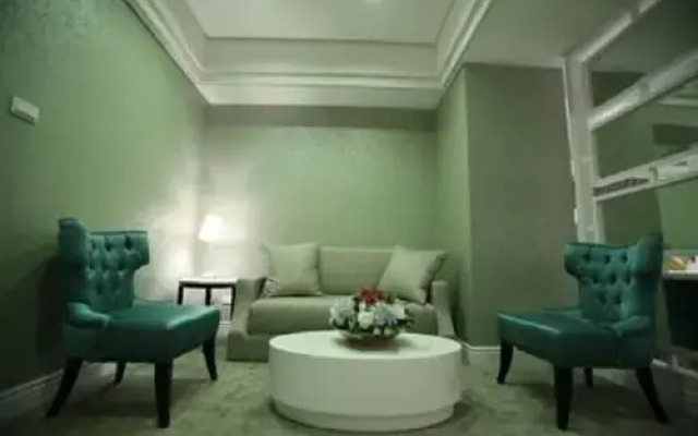 Bentley Park Suites