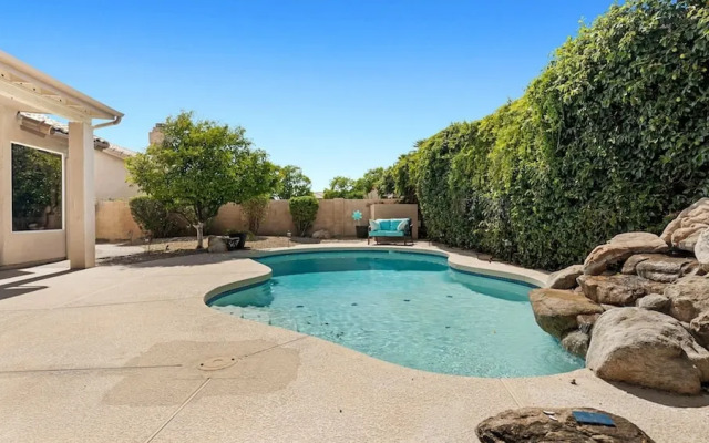 Amazing Home in Great Location W/backyard Oasis!