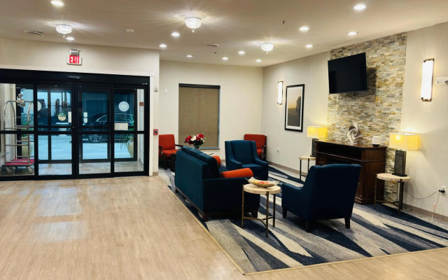 Comfort Suites Plymouth near US-30