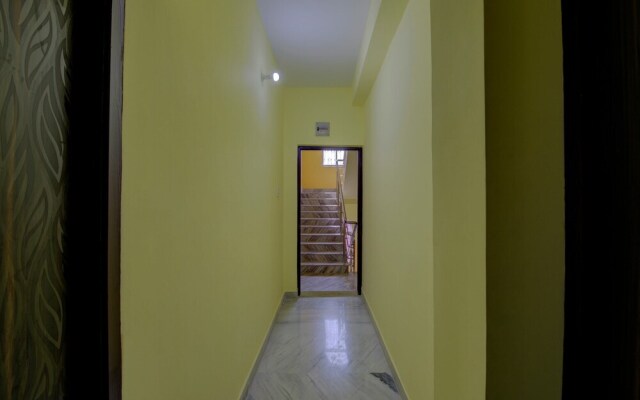 OYO Flagship 13777 VIP Palace