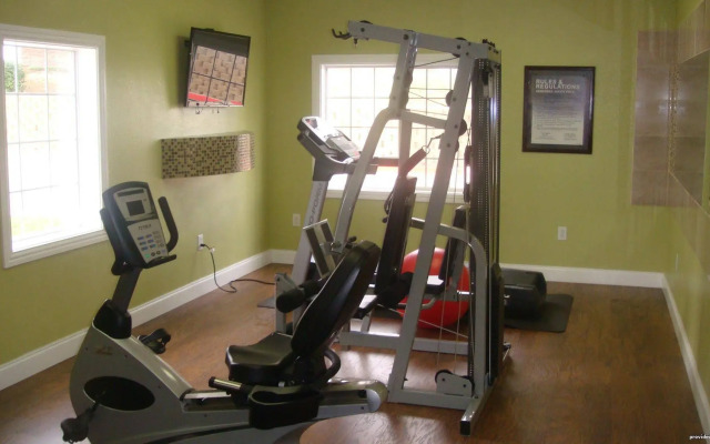 Best Western Roanoke Inn & Suites
