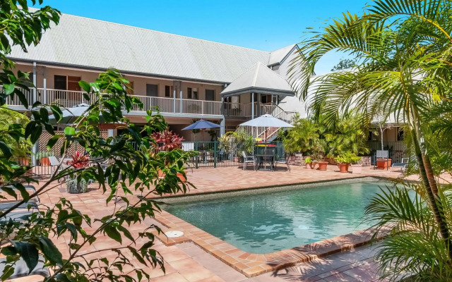 Byron Central Apartments