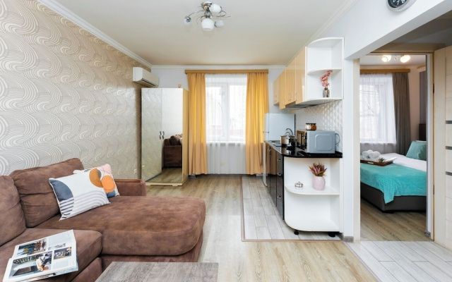 Stay Inn на ул. Лусаворича, 3