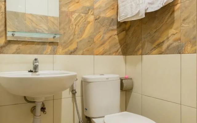 OYO Life 2735 Graha Nirwana