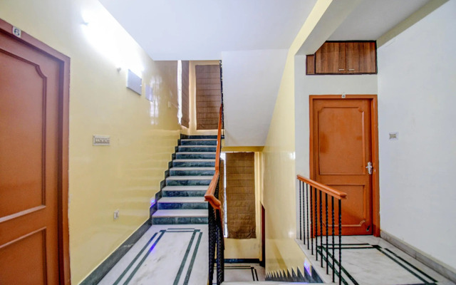 OYO 14761 Mishra's Residency