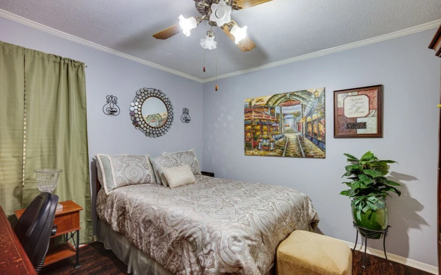 Spacious Bryan Vacation Rental w/ Pool & Patio!