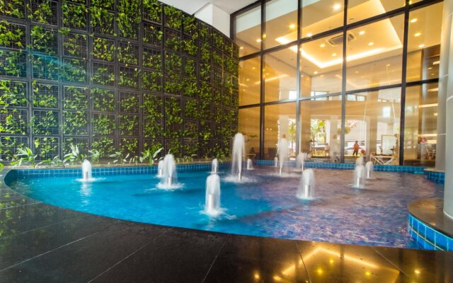 Oasis Regency@Fort Victoria