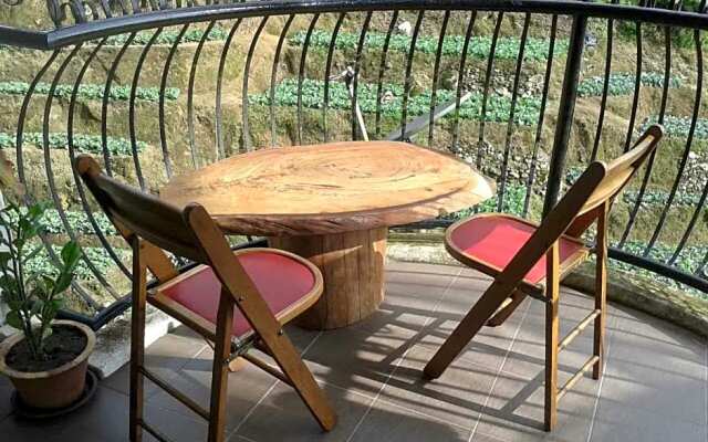 Khor @ Rose Apartment