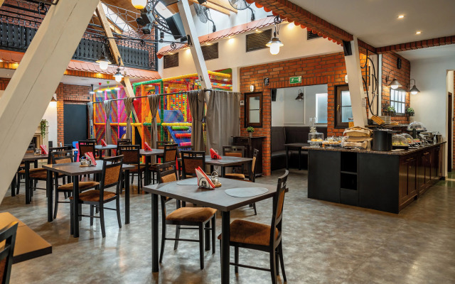 Hotel i Restauracja Dworski