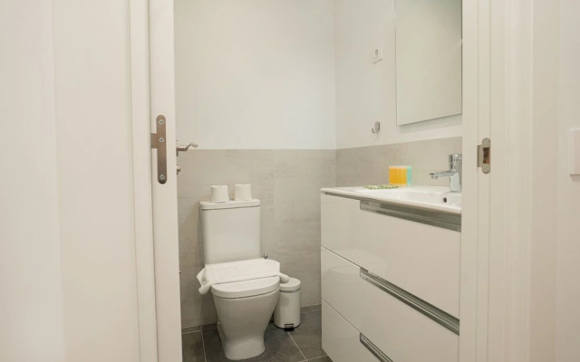 Cozy & Convenient Studio near Airport