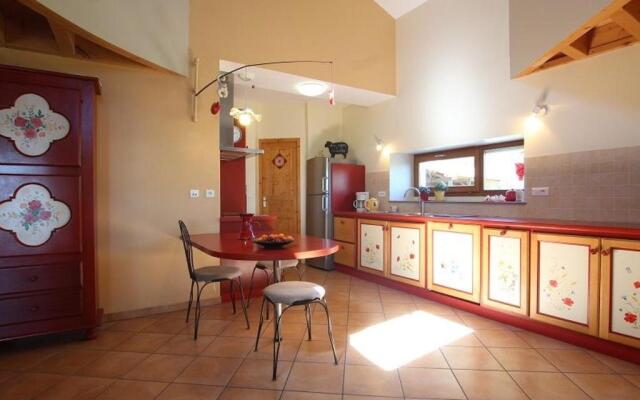 GiTE ROCHE-EN-RéGNIER, 4 PIèCES, 8 PERSONNES - FR-1-582-192