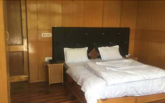 Hotel Snow Lion