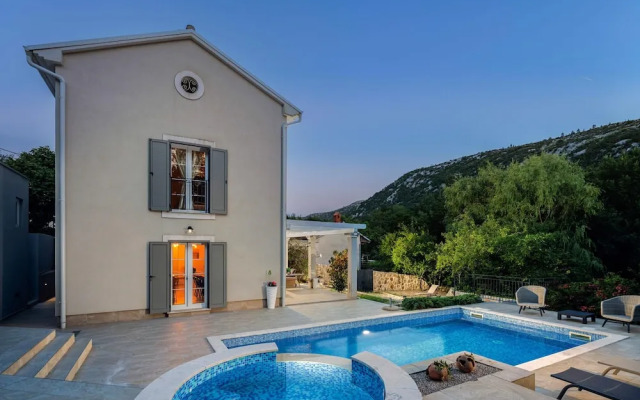 Nature Villa Frangipane With Pool