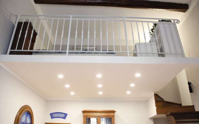 Art Apartment Borgo la Croce