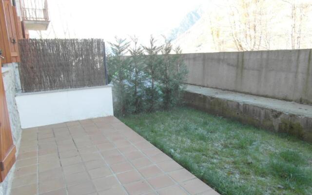 B25 - la Granja, Bajo Con Jardín - Villmor