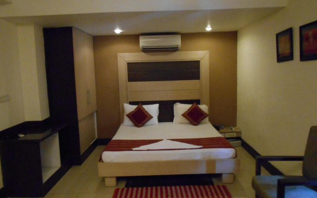 Pacific Inn Huda City Centre Sec 41