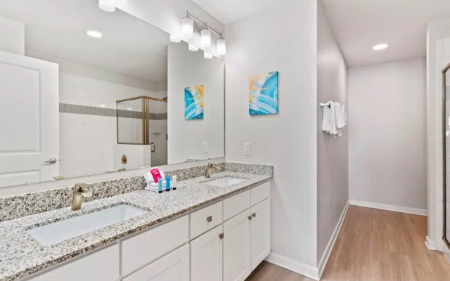 4012 Breakview Drive #210