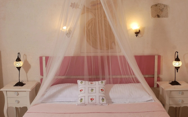 Peri Art Hotel