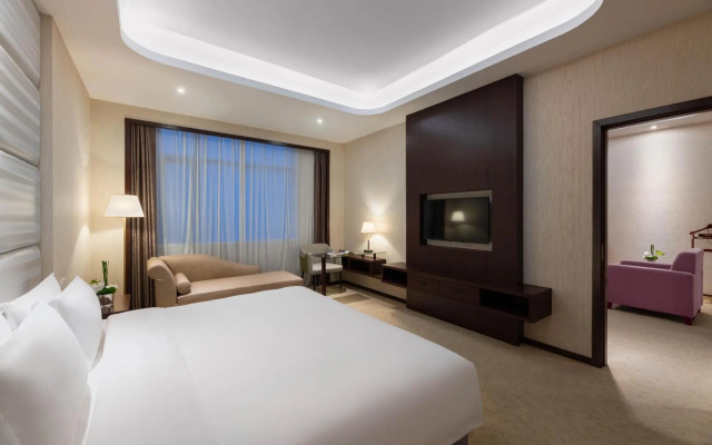 Savile K-Knight Luan Hotel