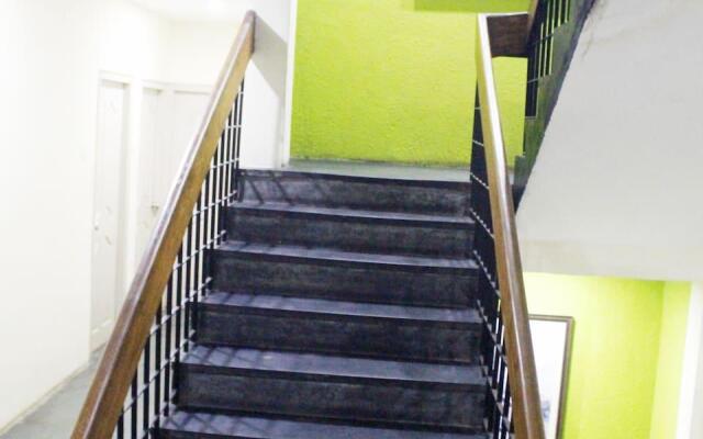 Hotel Olive Green