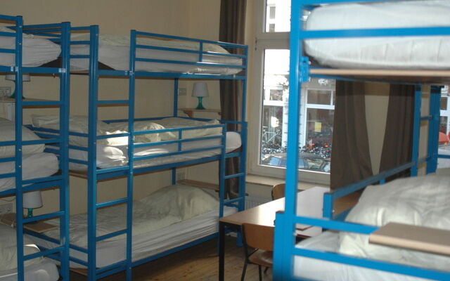 Buch-Ein-Bett Hostel