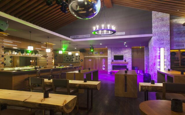 Holiday Inn Changbaishan Suites