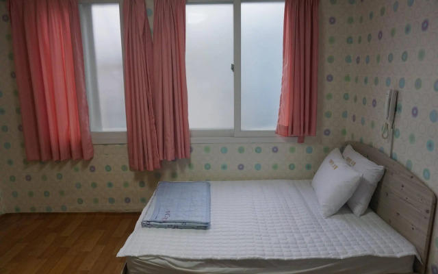 Daewonjang Motel