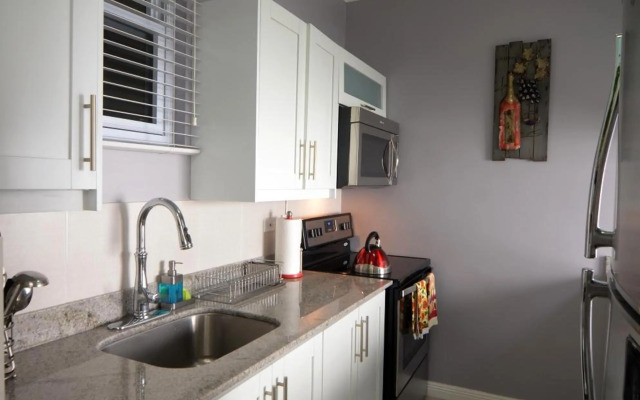 Choose To Be Happy at Eight - Eight Super Studio Apartments