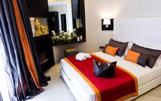 Roman Holidays Boutique