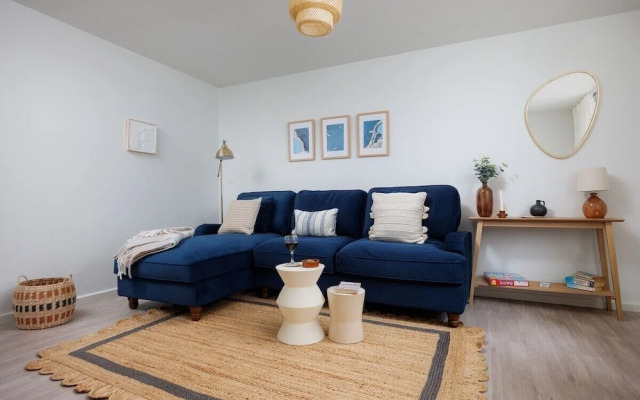 Luxury First Floor 2 bed Apartment
