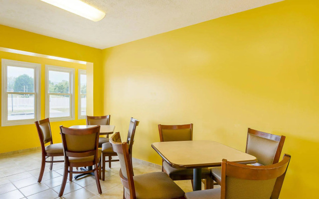 Econo Lodge Woodstock - Shenandoah Valley I-81