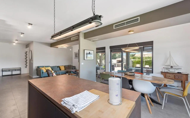 Villa Stellar