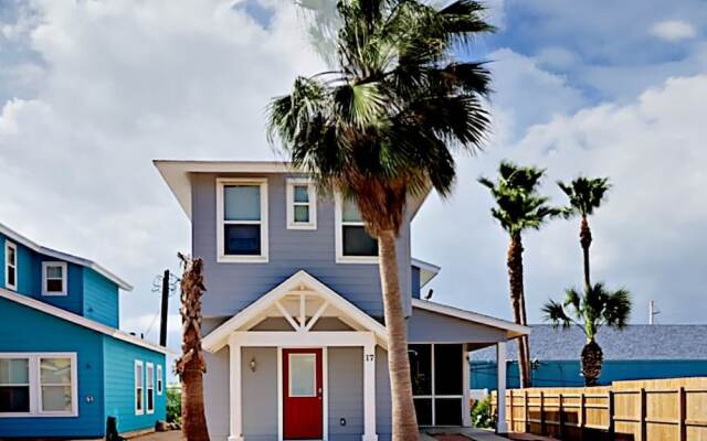 17 Royal Palms - Three Bedroom Home