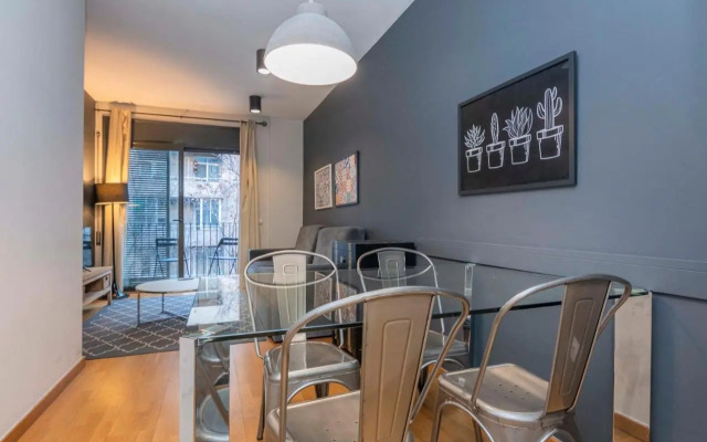 Modern and bright apartment in Eixample 2-2