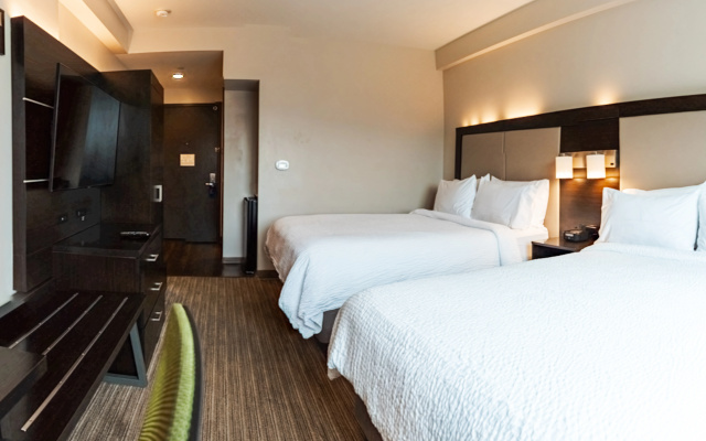 Holiday Inn Express Maspeth by IHG