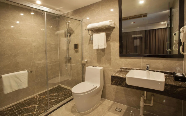 Days Inn by Wyndham Business Place Guilin Yishun