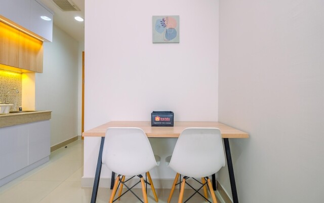 Minimalist Studio Room At Evenciio Margonda Apartment